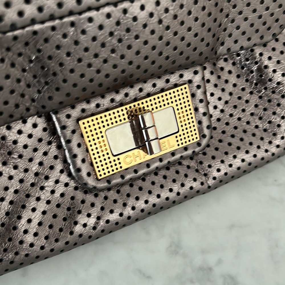 CHANEL Metallic Perforated Drill 2.55 Reissue Chain Classic Flap Bag Silver 🖤 - Picture 11 of 17